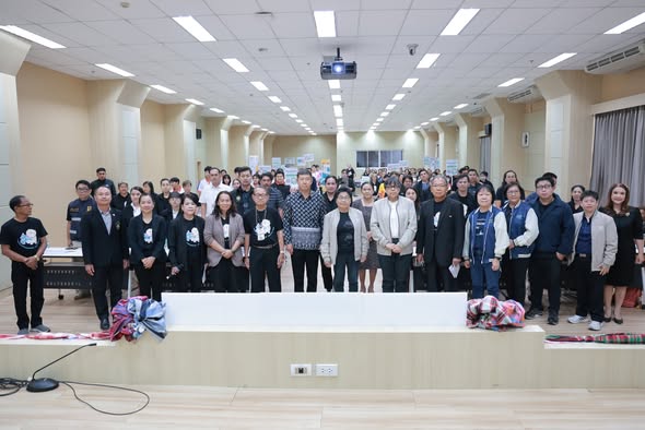 ยกระดับคุ้มครองผู้บริโภค! เพชรบุรีเปิดตัว "หน่วยงานประจำจังหวัด สภาองค์กรของผู้บริโภค" มุ่งแก้ปัญหาหลอกขายออนไลน์-สินค้าไม่ได้มาตรฐาน