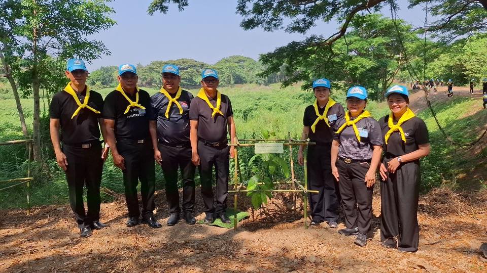 อำเภอหนองหญ้าปล้อง รวมพลังจิตอาสา "เราทำความ ดี ด้วยหัวใจ" พัฒนาปรับภูมิทัศน์และทาสีเครื่องหมายจราจร สร้างความปลอดภัยในชุมชน